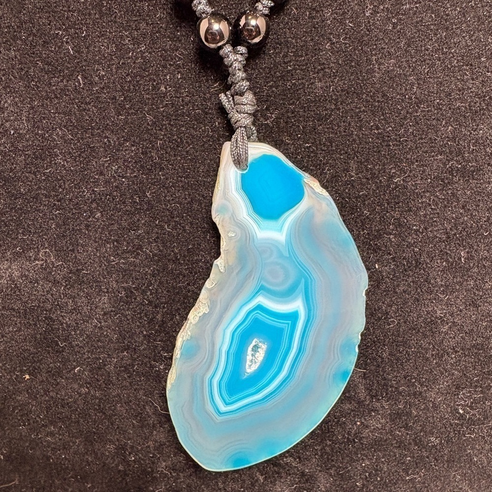 Elegant Blue Stone Pendant and Black Bead Necklace - Picture 6 of 6